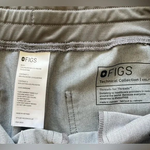 FIGS High Waisted Zamora
Tech Jogger Scrub
Pants Graphite Size XXL/P or 2XL P - Picture 13 of 16